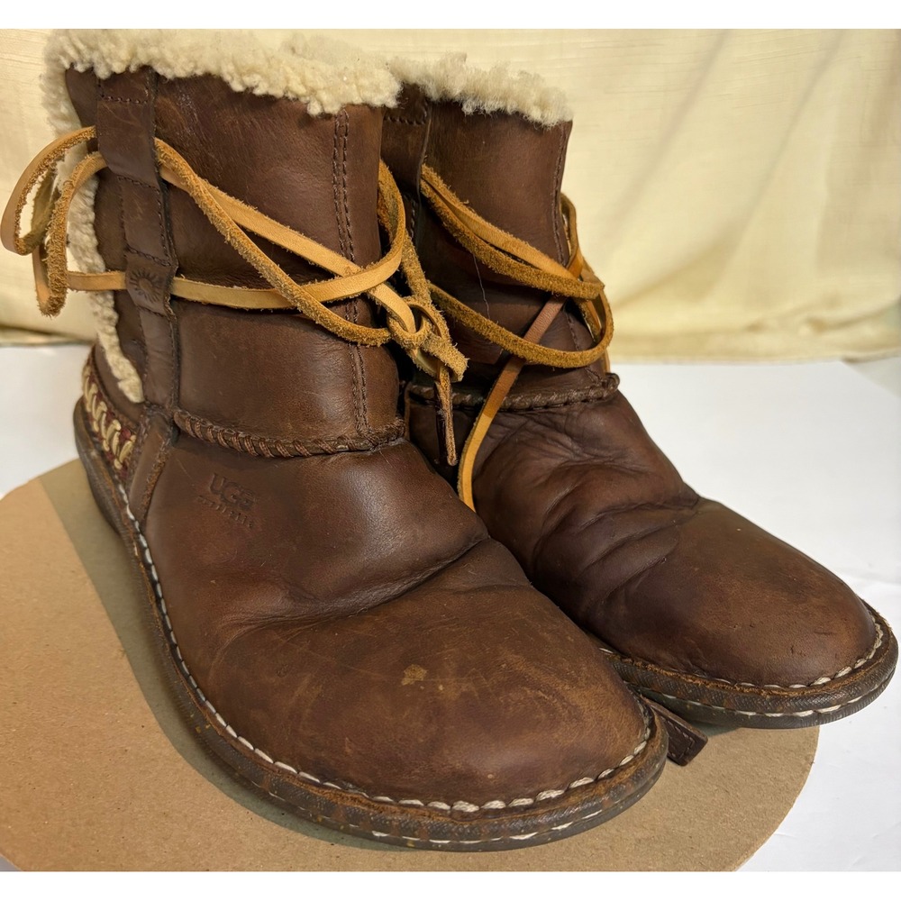 UGG Australia Boots Womens 8 Brown Excellent Leather Shearling Lined Boho Ankle